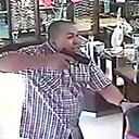 Cámara de seguridad de un video de un hurto que Rafael Antonio Toro Pote cometió en una óptica de Barranquilla.