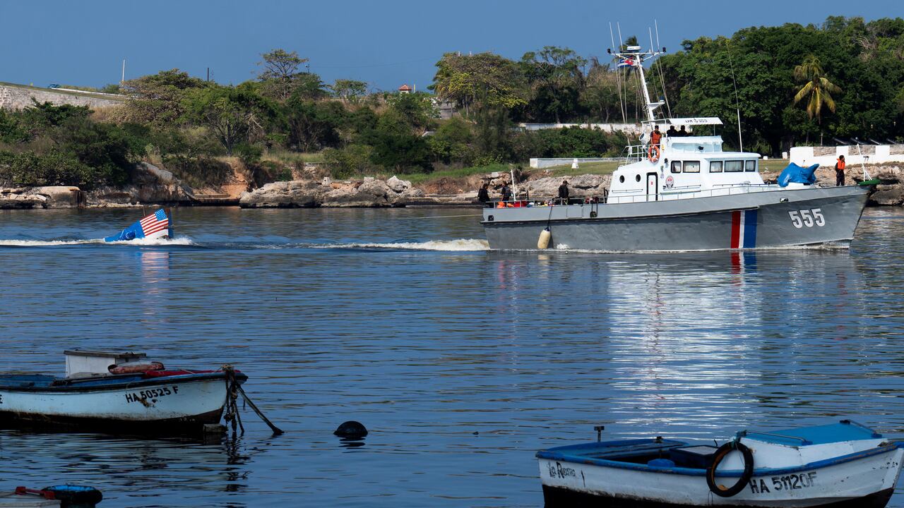 El comandante de la embarcación cubana resulto herido.