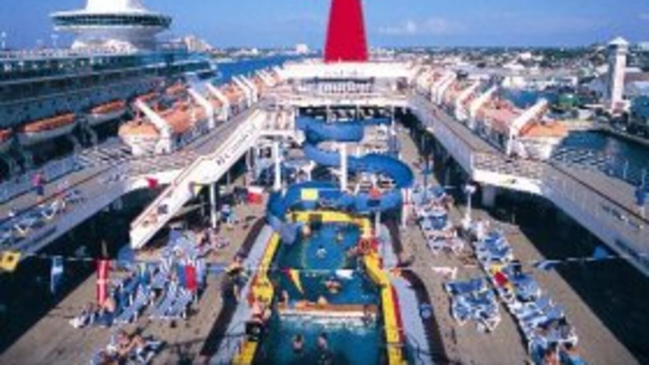 Estas naves, construidas a manera de ciudadelas, albergan entre 1.300 y 3.000 viajeros con todo tipo de comodidades.