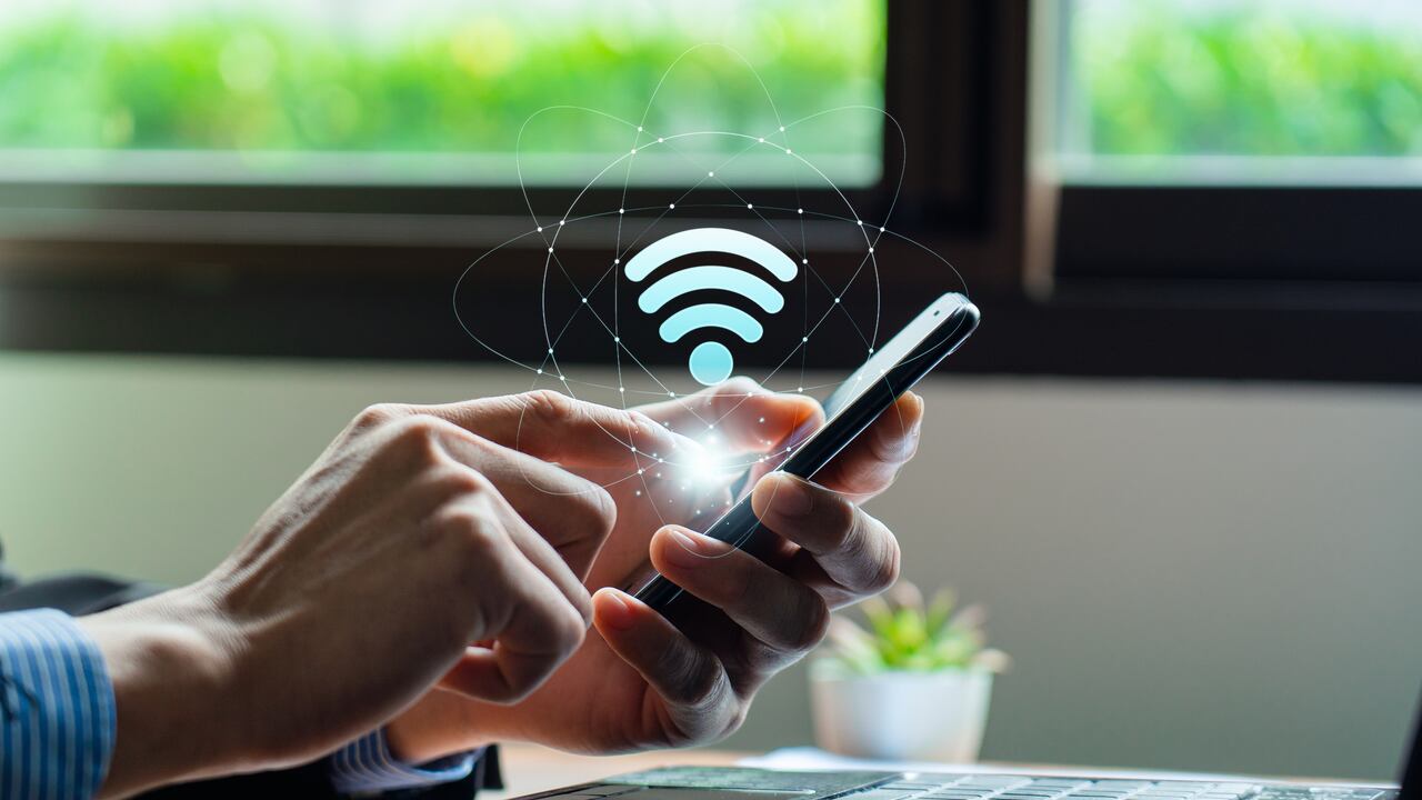 Las conexiones sin cifrado dejan expuesta la información personal.