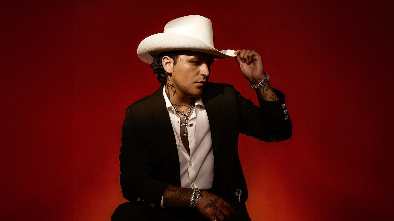 Christian Nodal es el artista más rápido ha crecido con en el género de la música regional mexicana.