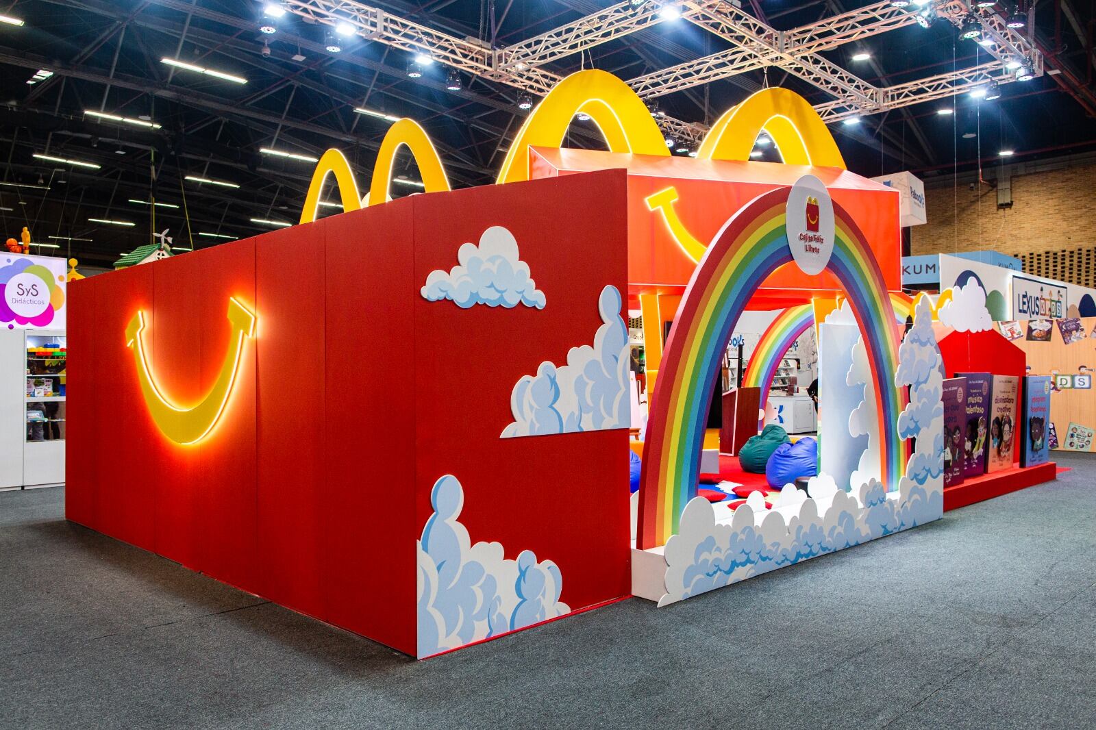 El Programa Cajita Feliz Libros estará hasta el 2 de mayo presente en FILBO 2023 con su sala de lectura en el pabellón infantil