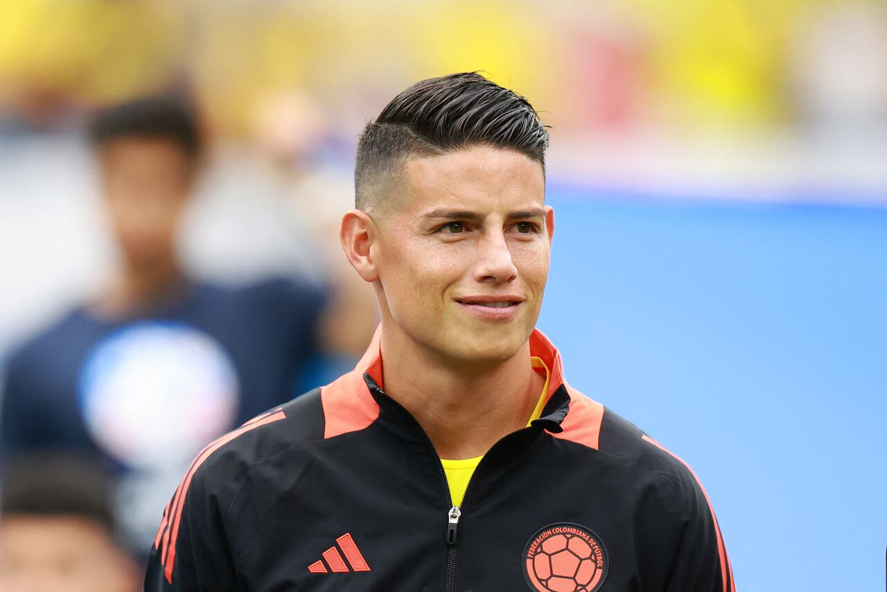 HOUSTON, TEXAS - JUNE 24: James Rodriguez of Colombia lines up prior to the CONMEBOL Copa America 2024 Group D match between Colombia and Paraguay at NRG Stadium on June 24, 2024 in Houston, Texas. Hector Vivas/Getty Images/AFP (Photo by Hector Vivas / GETTY IMAGES NORTH AMERICA / Getty Images via AFP)