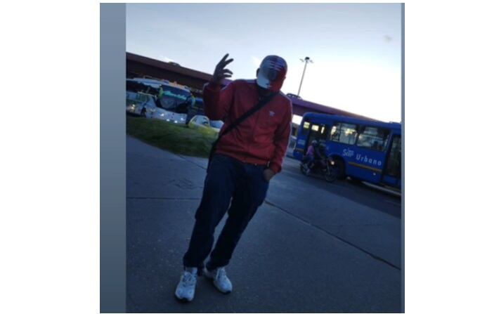 Los familiares y conocidos comentaron que era hincha del Atlético de Madrid y del Manchester City.