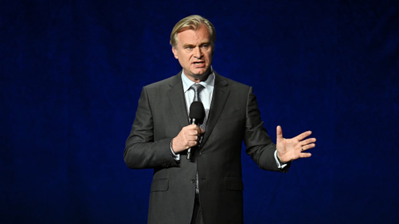 El cineasta Christopher Nolan aseguró que la IA es útil, pero negó que pueda crear como un ser humano.