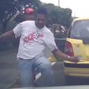 Taxista protagoniza hecho de intolerancia en las calles de Medellín.