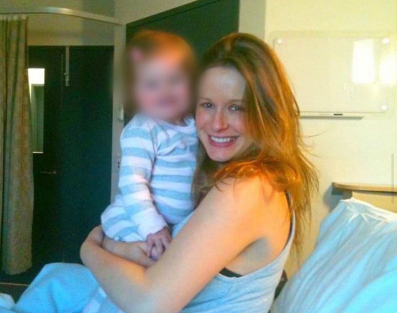 La mujer tuvo una hija antes de quedar embarazada de gemelos