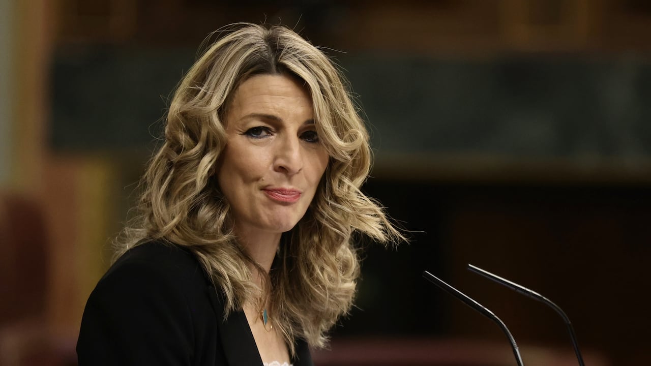 Yolanda Díaz es la ministra de trabajo y economía. También funge como vicepresidenta segunda del gobierno español.