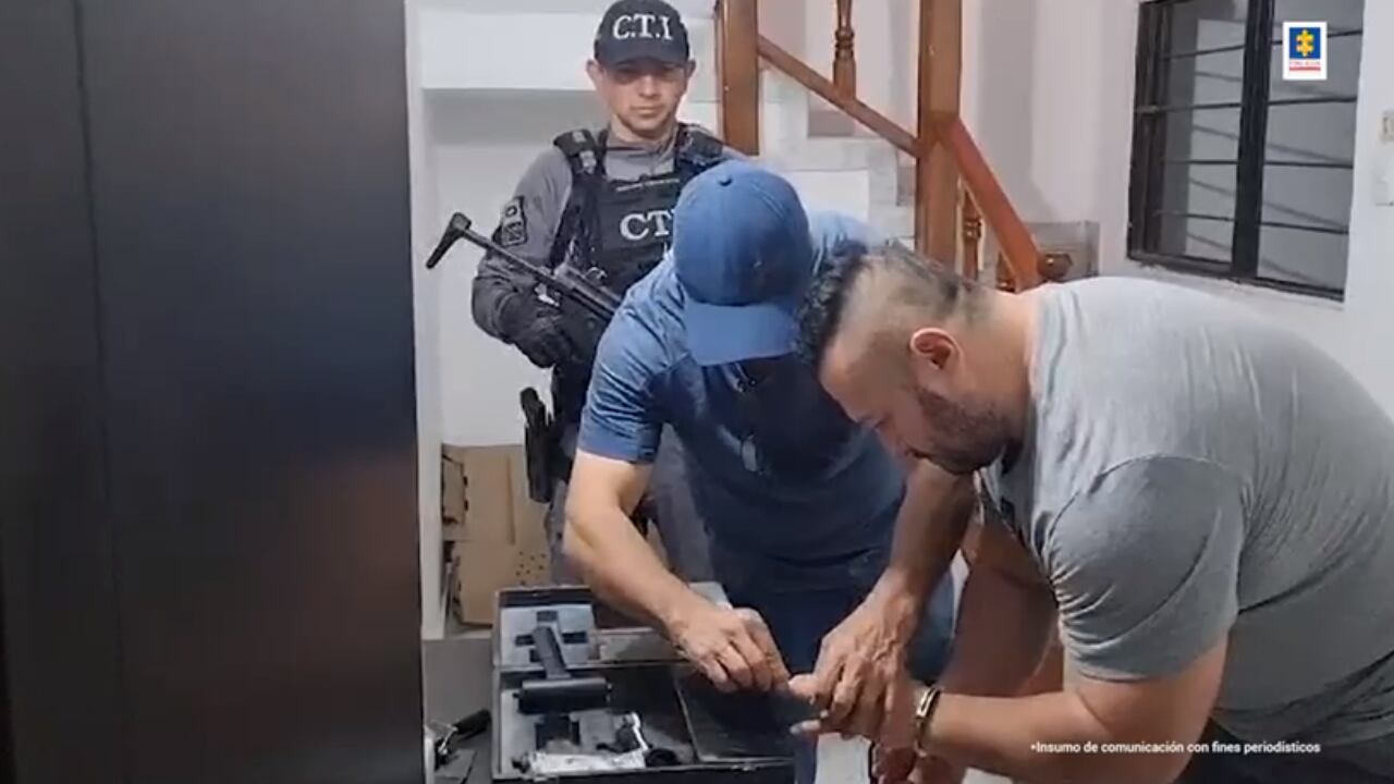 John Leo Rocha, el exmilitar que amenazó a sus vecinos con machete en mano en conjunto de Facatativá