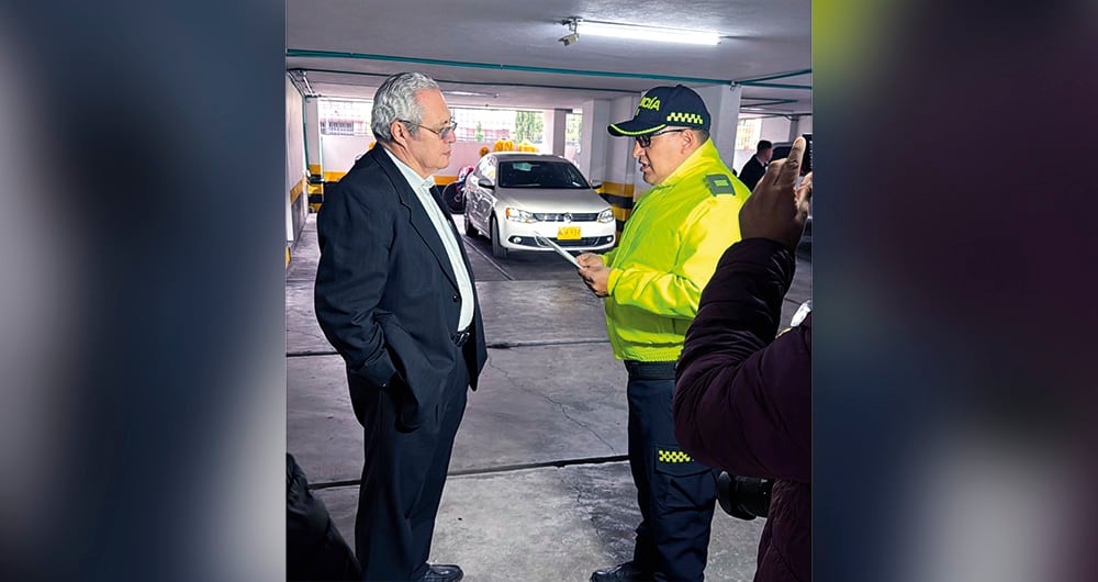 El jueves pasado, tras un año de iniciado el escándalo y con un arsenal de pruebas, la Corte Suprema ordenó la captura de Iván Name y Andrés Calle. Los dos están recluidos hoy en la cárcel La Picota, de Bogotá.
