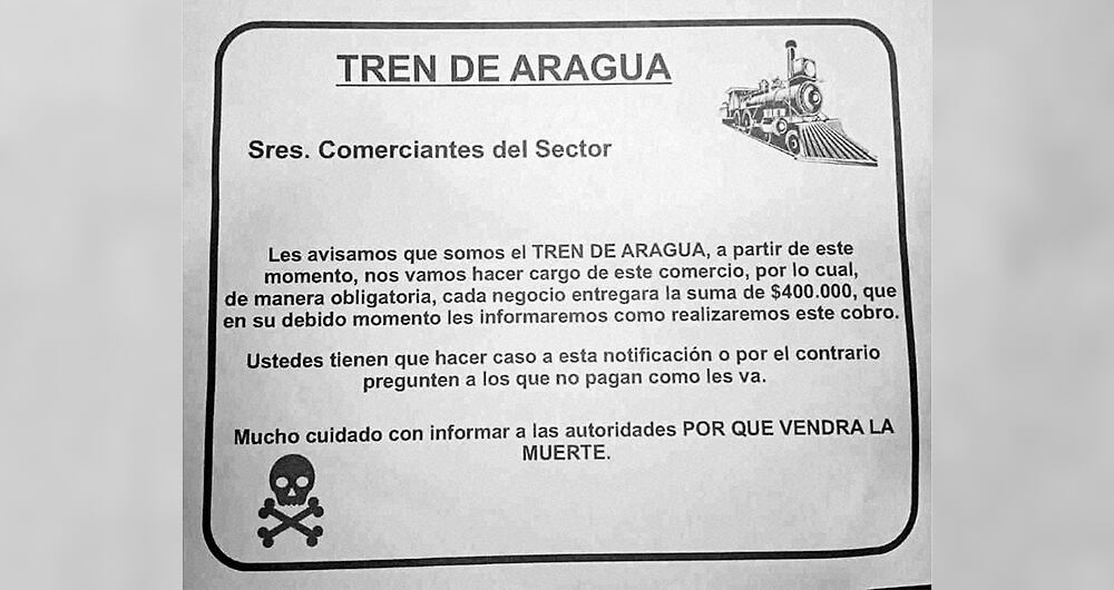   Panfletos como este, aparentemente del Tren de Aragua, fueron repartidos en los diferentes establecimientos comerciales del centro de la capital.