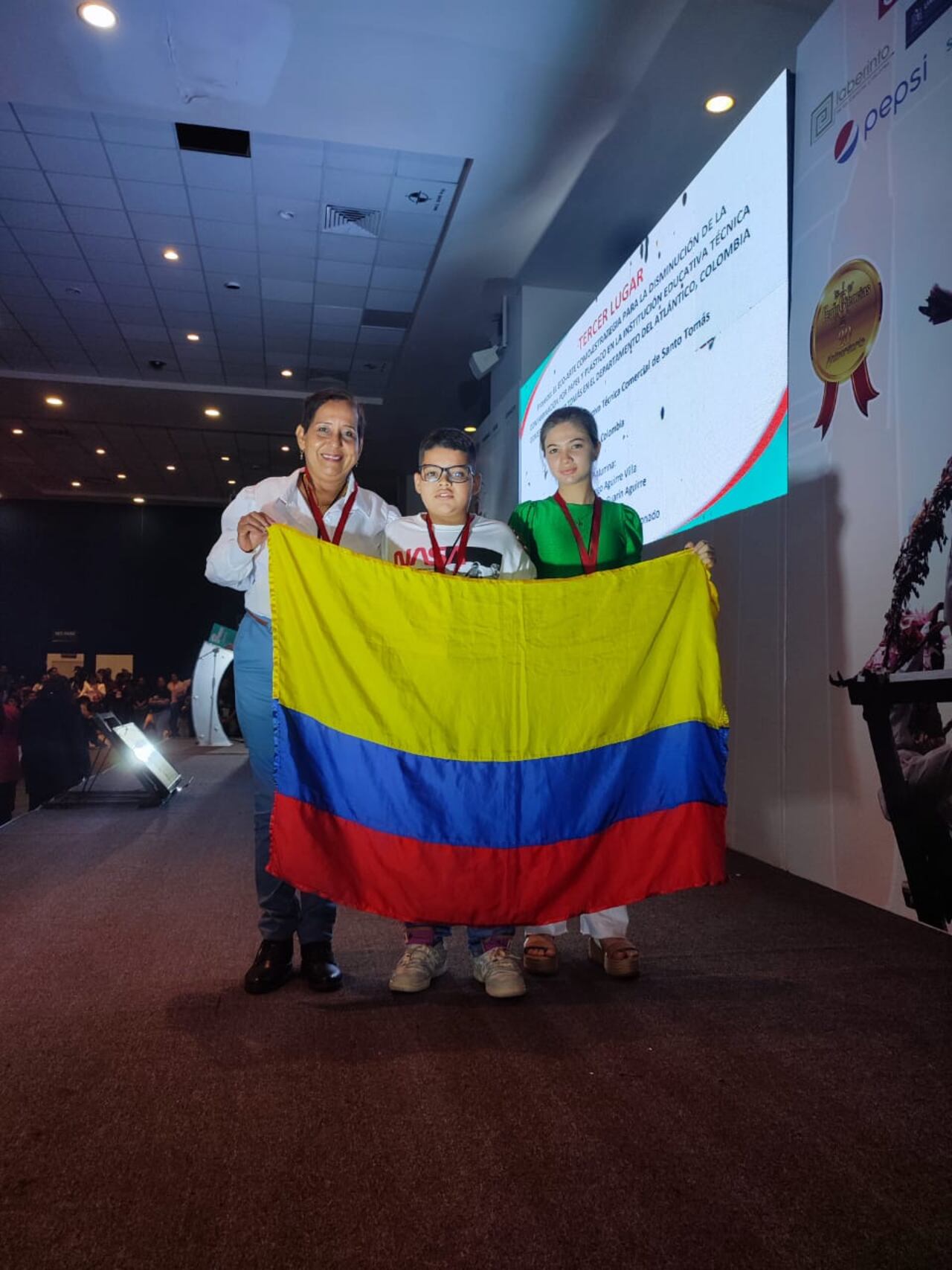 La delegación Colombiana en Expociencias Nacional México 2022