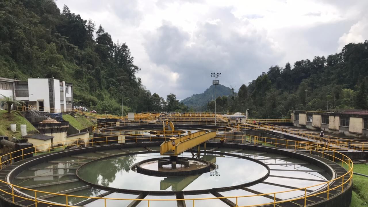 Durante la actividad del volcán Nevado del Ruiz, se garantiza la calidad del líquido