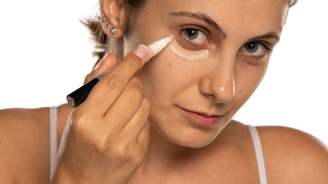 La vitamina que ayuda a reducir las ojeras de forma natural.