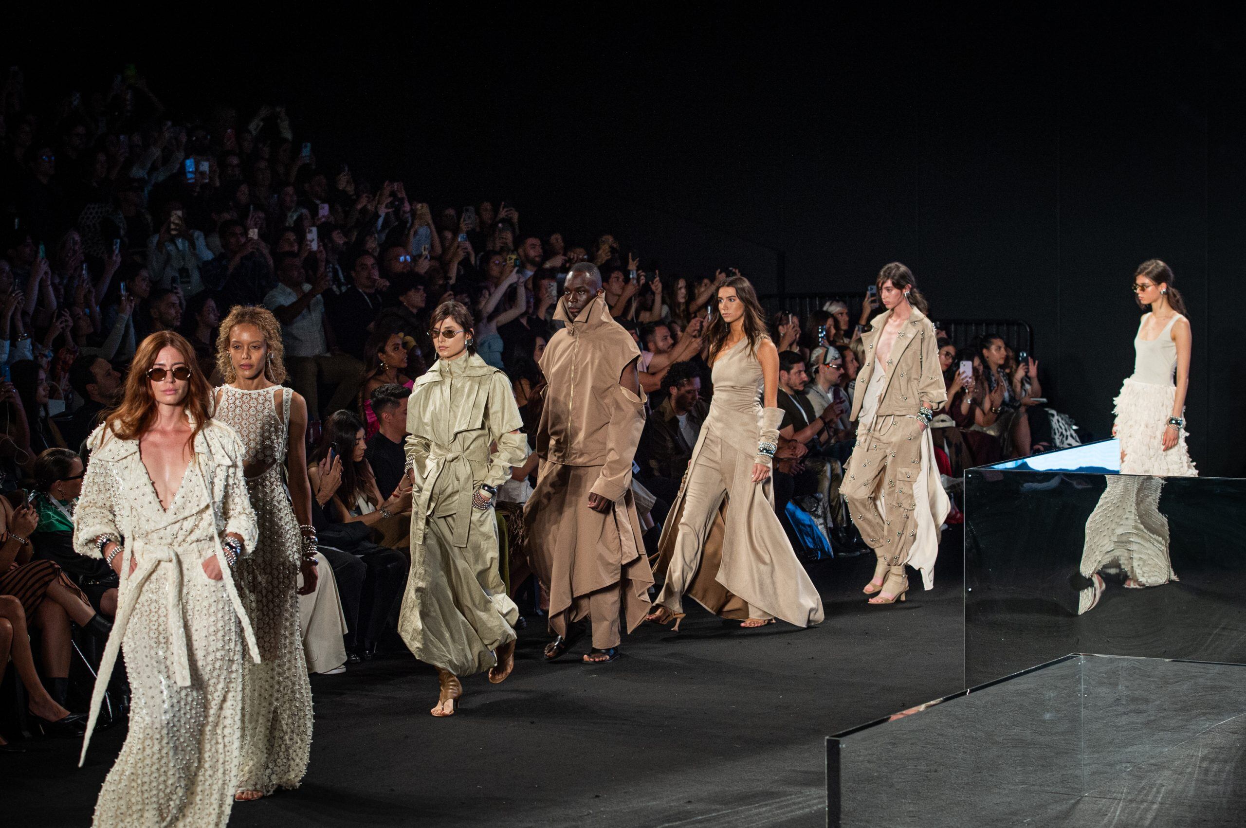 La diseñadora Francesca Sesana debutó en Colombiamoda 2025 con su colección 'La mia maniera'