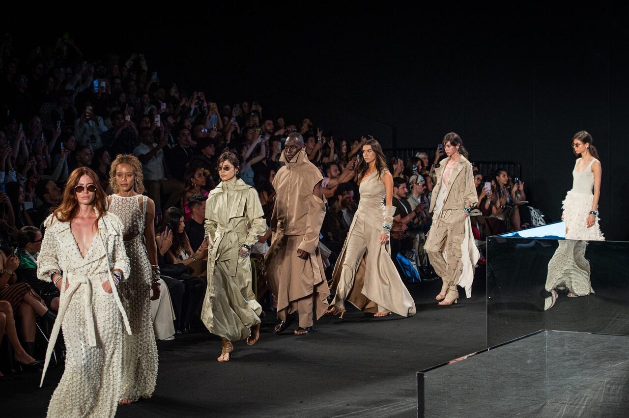 La diseñadora Francesca Sesana debutó en Colombiamoda 2025 con su colección 'La mia maniera'