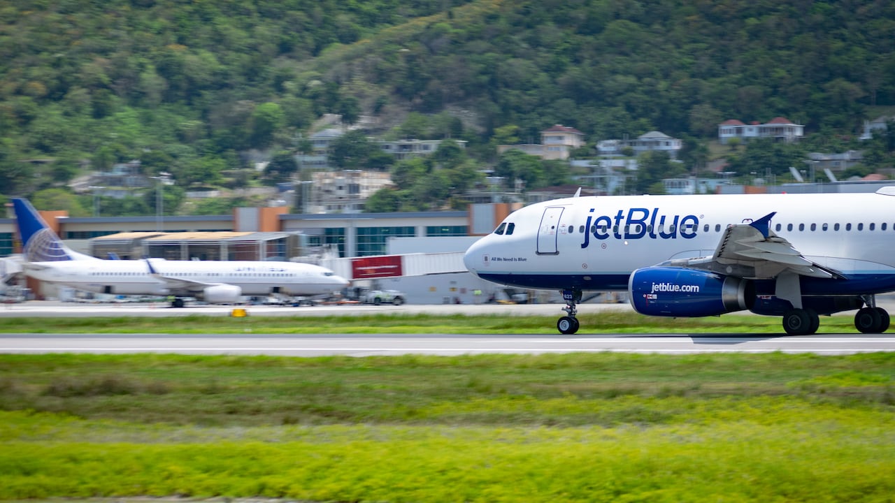 JetBlue y United obtienen una gran victoria con el acuerdo 'Blue Sky'