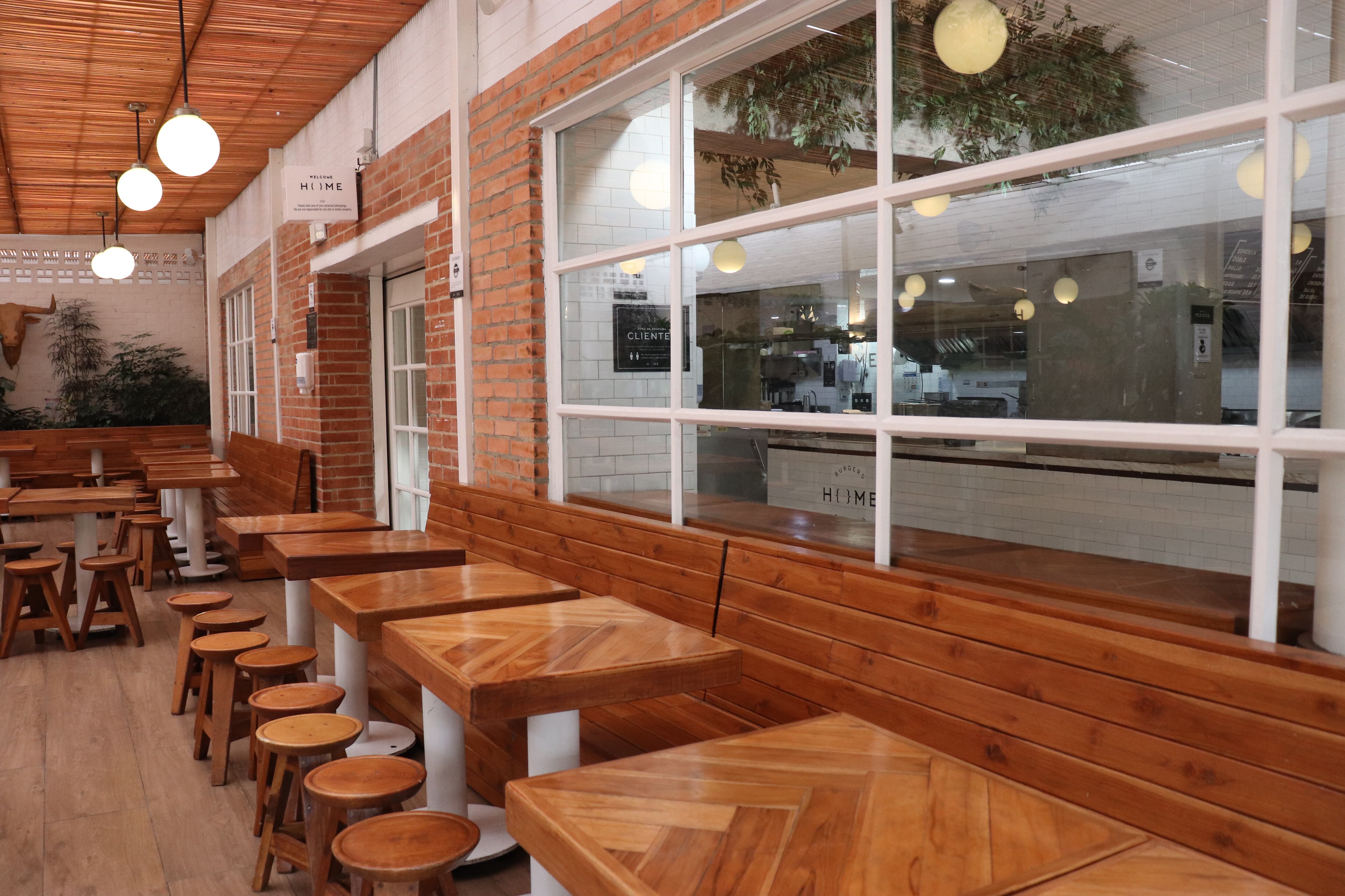 Nueva y primer punto de venta del restaurante colombiano Home Burgers.