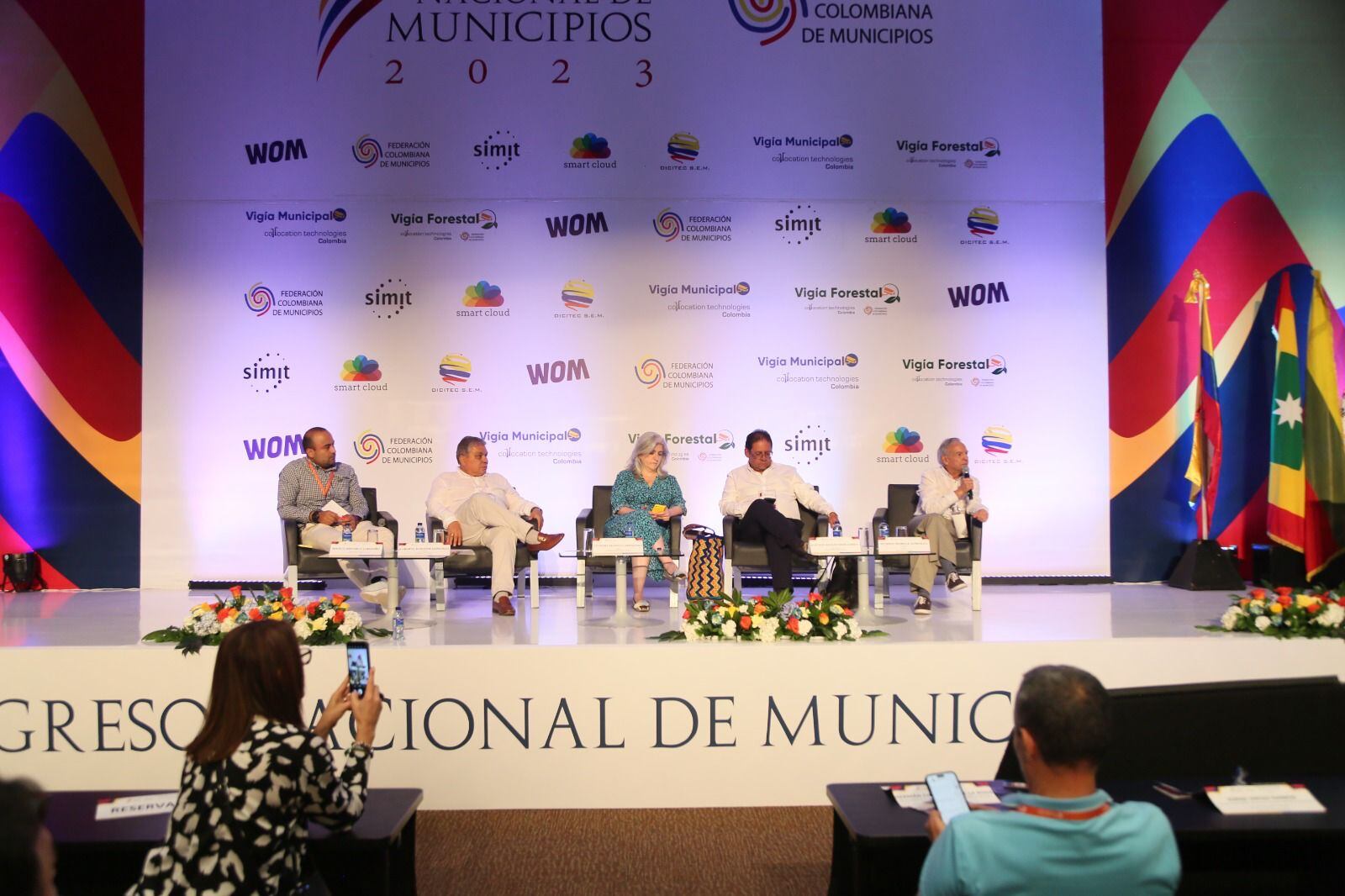 Los alcaldes cuestionaron las mesas de negociación con el ELN.