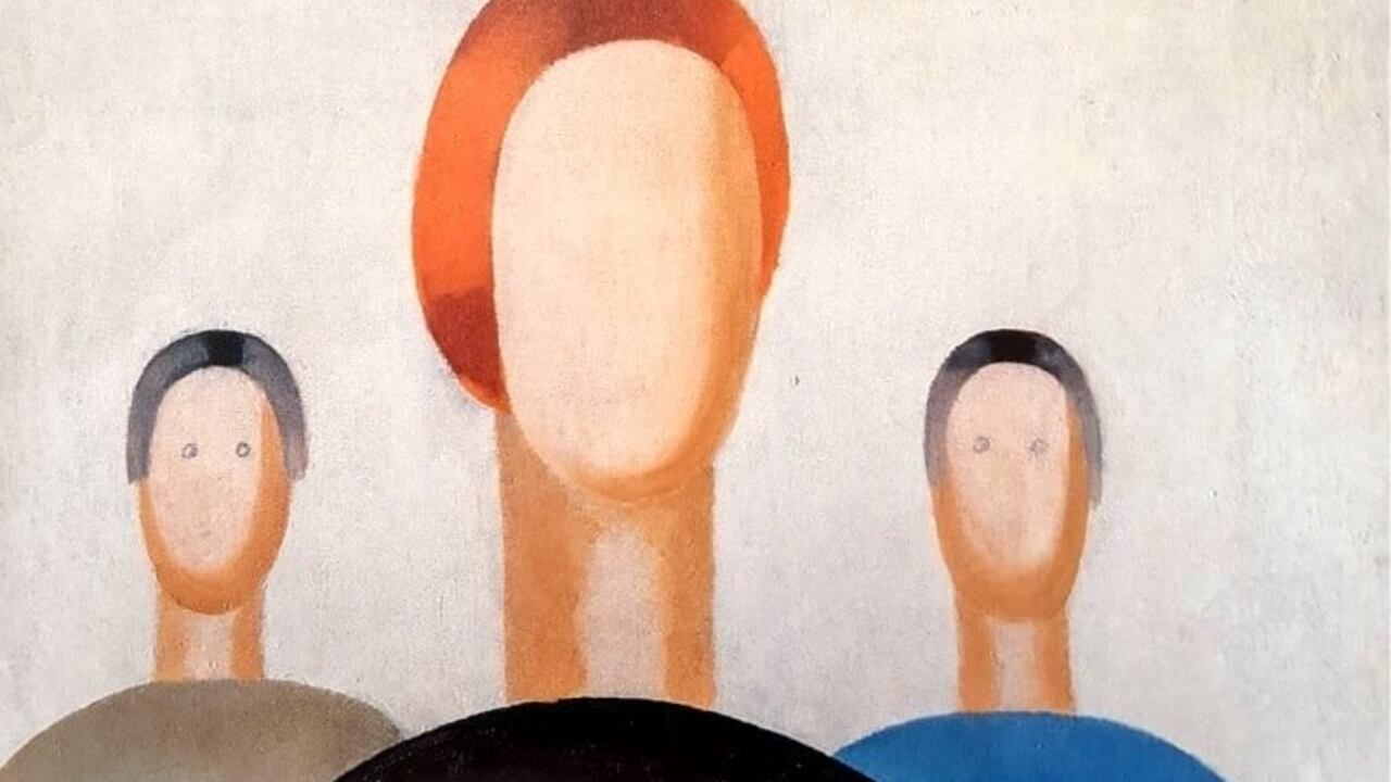 Aunque la identidad del guardia no fue revelada, medios locales sugieren que tendría 60 años de edad y cometió el imprudente acto en su primer día de trabajo.