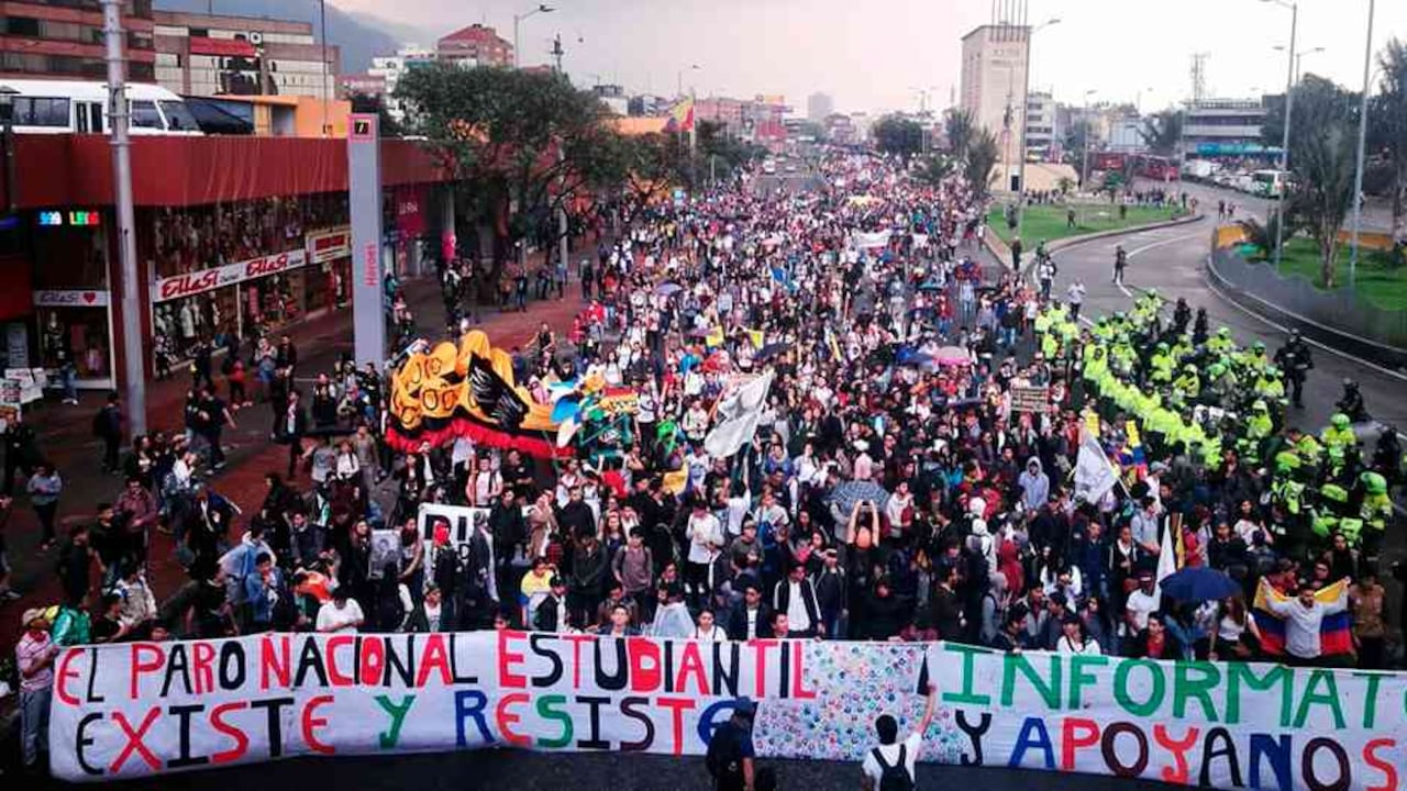 18 universidades públicas regresan a clase.