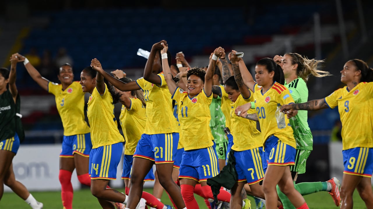 Parte del plantel de la Selección Colombia Femenina que disputó la Liga de Naciones Femenina