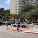 Las maletas llegaron sobre el mediodía (hora local) a la embajada, provenientes de un vuelo desde Estados Unidos. Foto: Twitter @EmiWigman