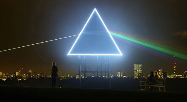 En 2009 en Londres se mostró una recreación de la portada o tapa del LP.