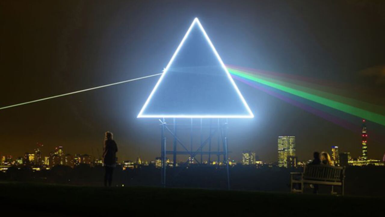 En 2009 en Londres se mostró una recreación de la portada o tapa del LP.