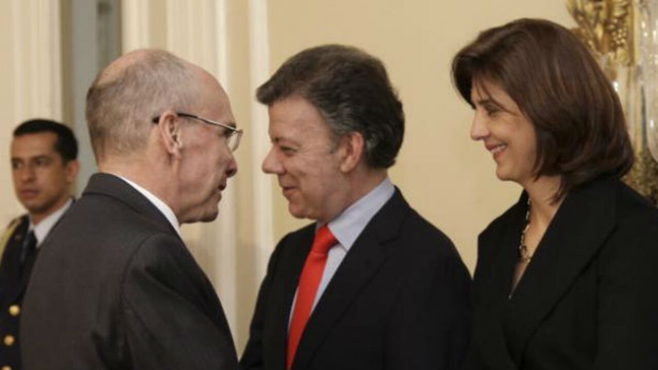 Colombia solicitará al Gobierno de los Estados Unidos de América, por intermedio de su embajador en Colombia, las explicaciones que correspondan.