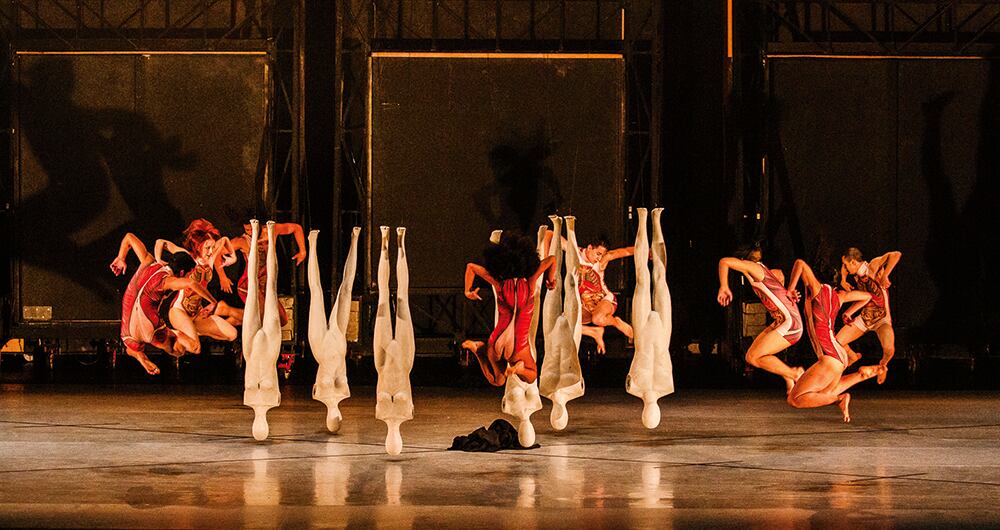 El Teatro Mayor seguirá presencial y virtual.