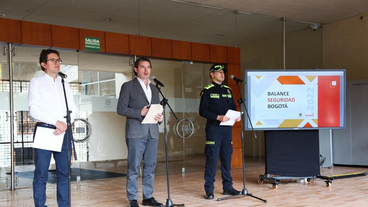 El secretario de Seguridad, Aníbal Fernández de Soto; de Gobierno, Felipe Jiménez y el coronel Edgar Jiménez, entregaron el balance en materia de seguridad.