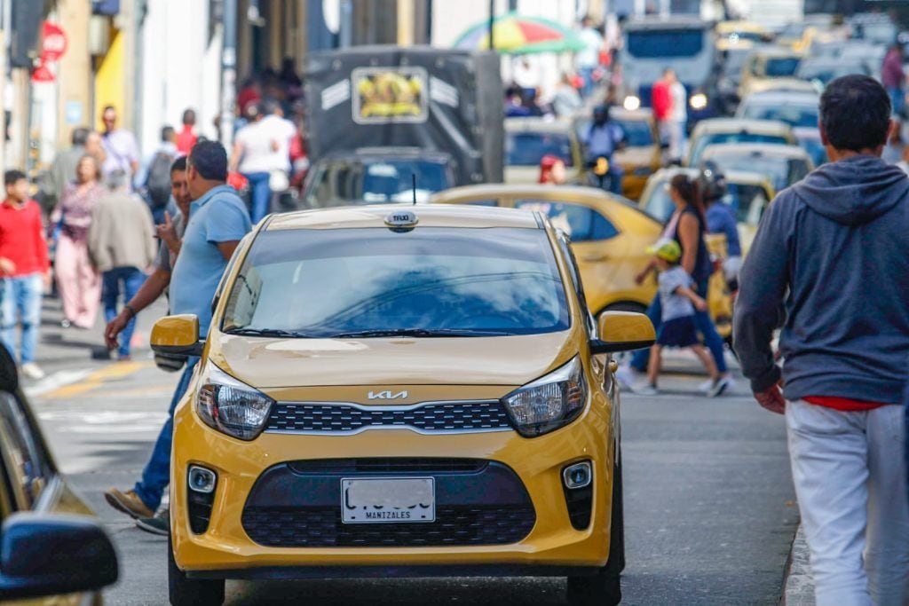 La instalación de estos botones se empezará a realizar a manera de prueba piloto con 77 integrantes del gremio