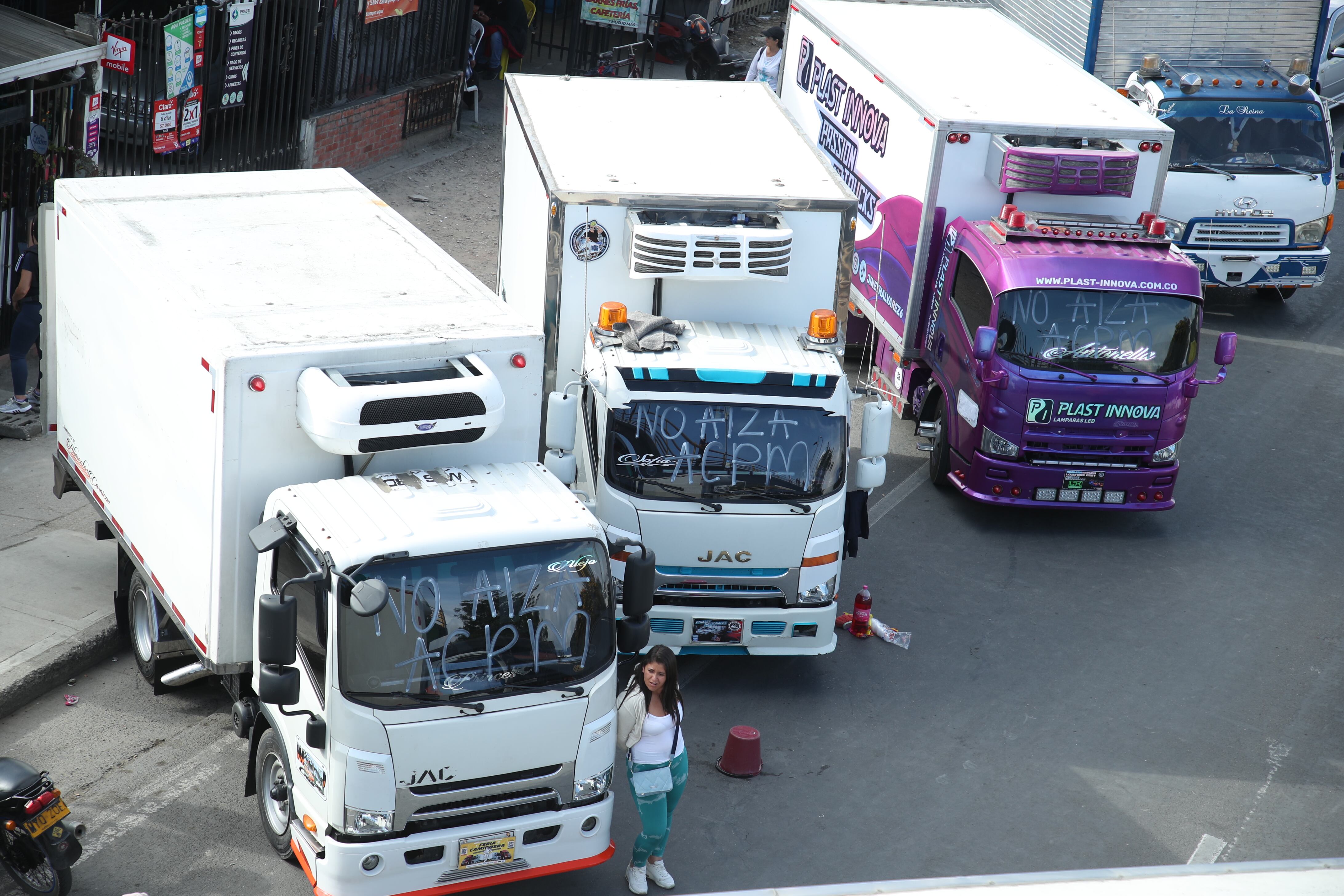Paro de transportadores, camiones y motociclistas