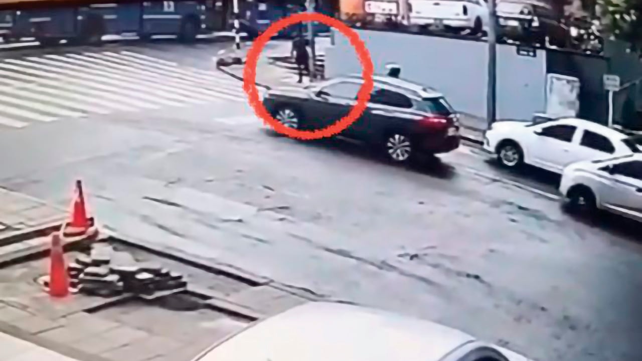 En las últimas semanas, las autoridades han recogido testimonios y horas de grabaciones de más de 125 cámaras de seguridad de la zona.