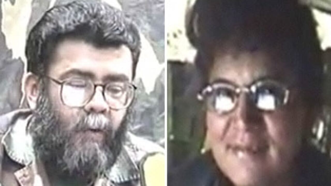 Alias 'Mayerly' (derecha) logró ganarse la confianza de 'Alfonso Cano'. Era la encargada de su seguridad.