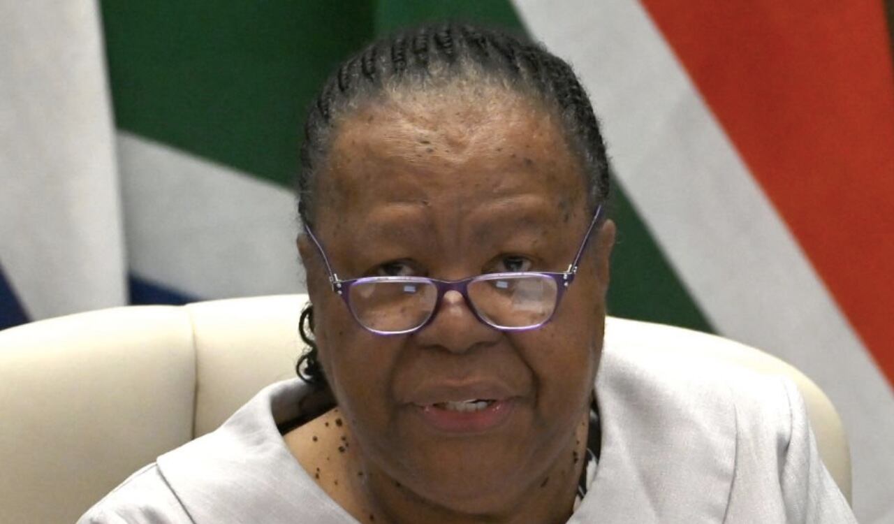 Naledi Pandor, ministra de Relaciones Internacionales de Sudáfrica