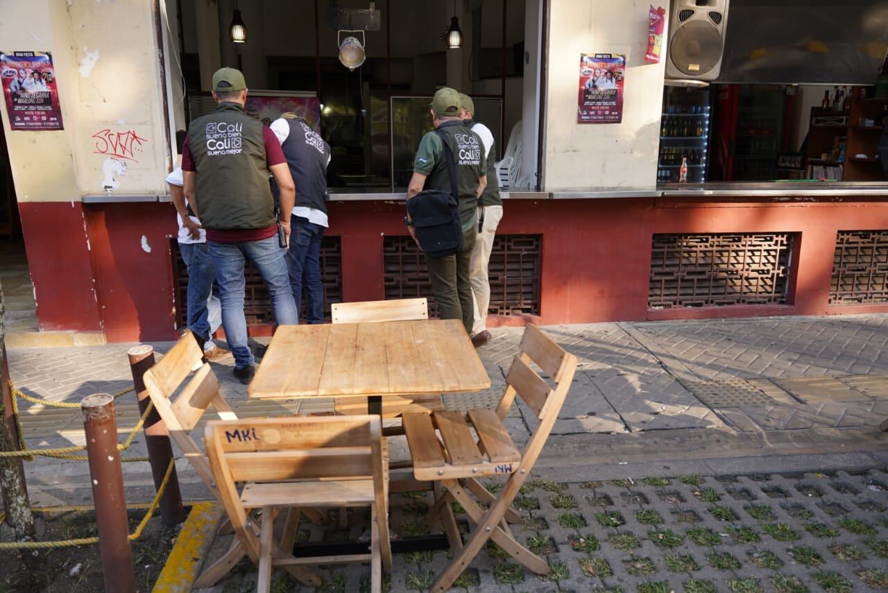 El Bulevar del Río de Cali en el ojo de las autoridades; el Dagma implementó controles de ruido en esta zona turística.