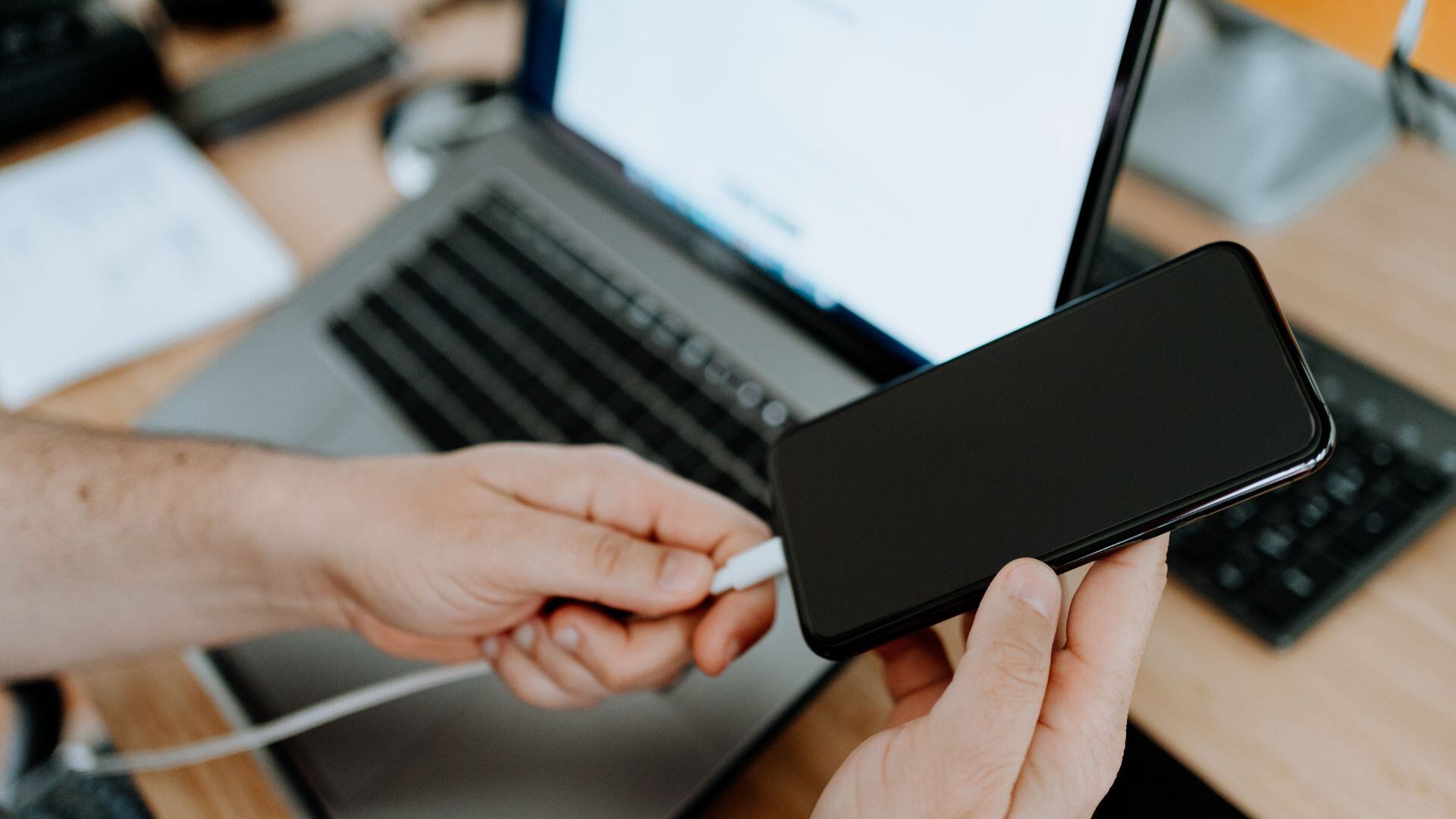 La batería mal cuidada puede ocasionar apagados repentinos, duración muy corta de la carga o problemas de rendimiento general.