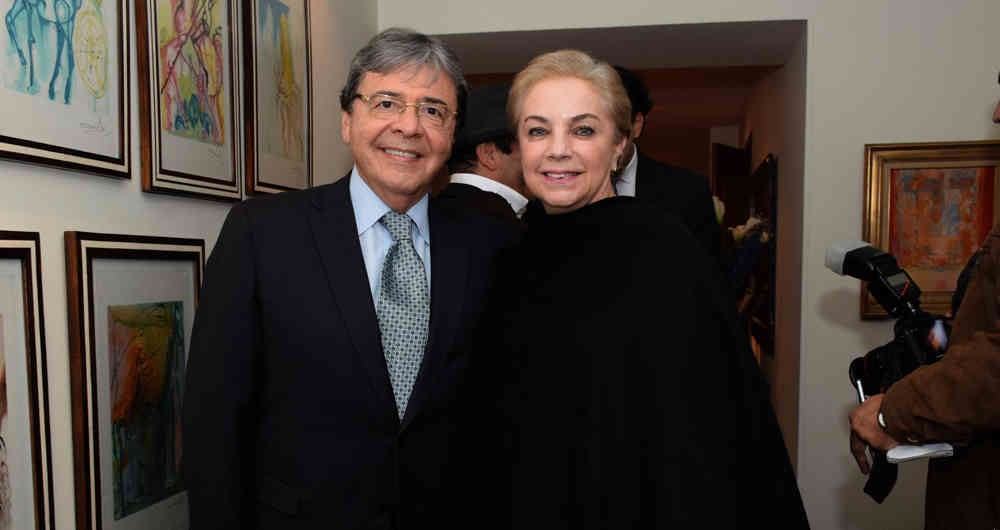 Carlos Holmes Trujillo y Alba Lucía Anaya.