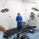 Luego de la visita al centro de estética, las autoridades sanitarias determinaron cerrarlo temporalmente.