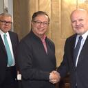 Presidente Gustavo Petro y el fiscal jefe de la Corte Penal Internacional, Karim Khan
