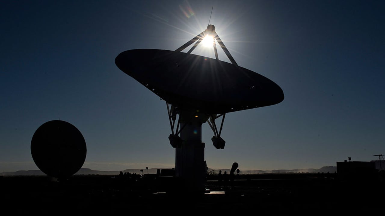 La señal fue detectada por el radiotelescopio MeerKAT.