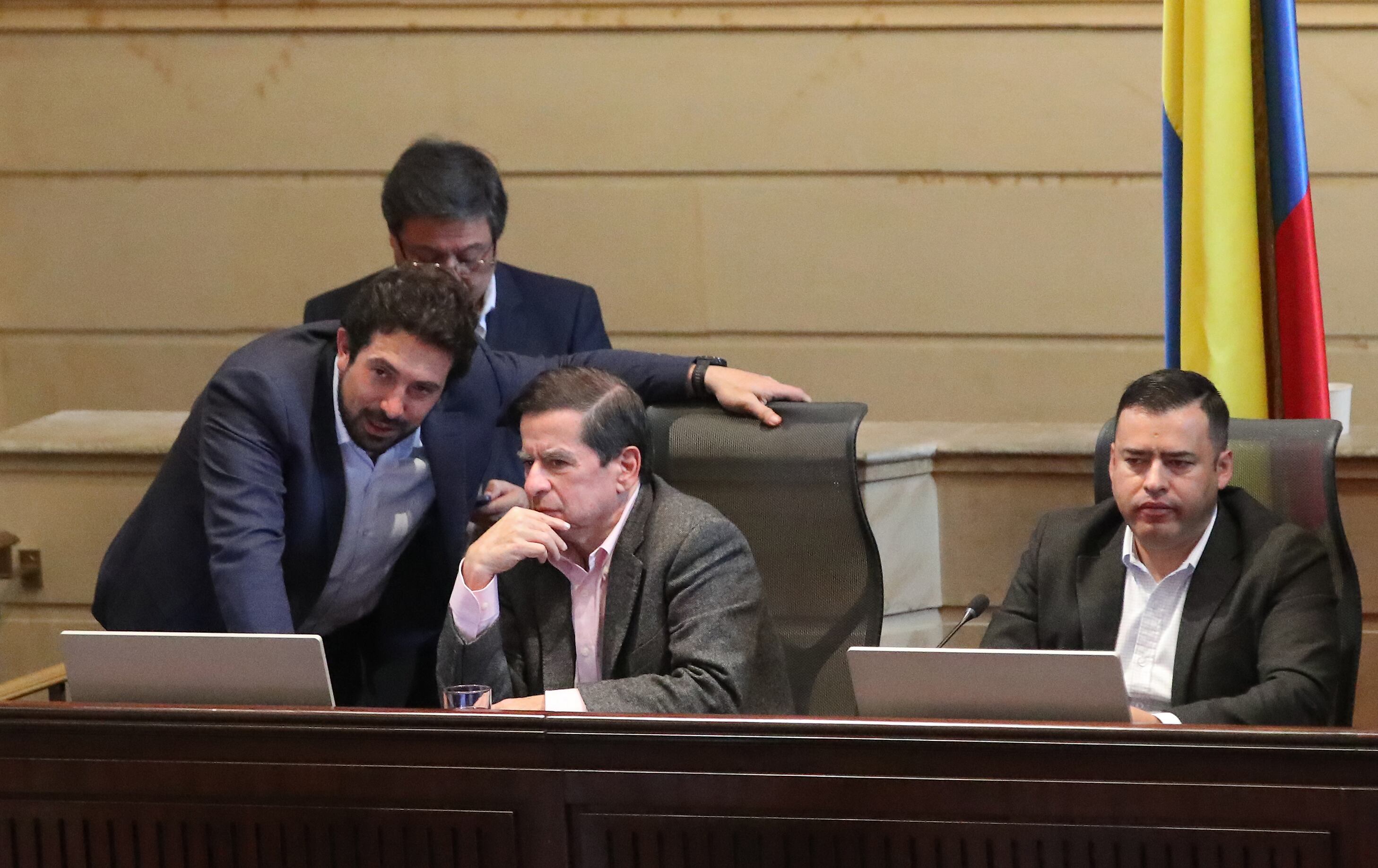 Resumen política 2024