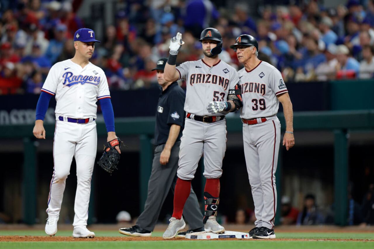 Juego 2 entre los Diamondbacks de Arizona y los Rangers de Texas