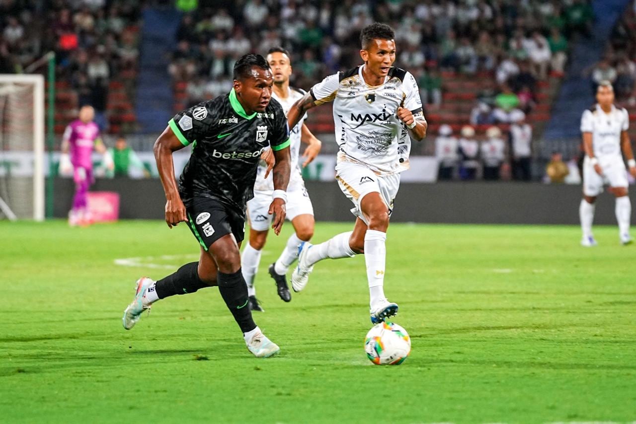 Alfredo Morelos contra Llaneros.