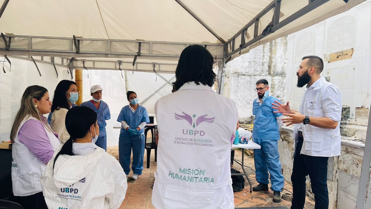 En el cementerio se adelanta una intervención forense de la Unidad de Búsqueda de Personas Dadas por Desaparecidas.