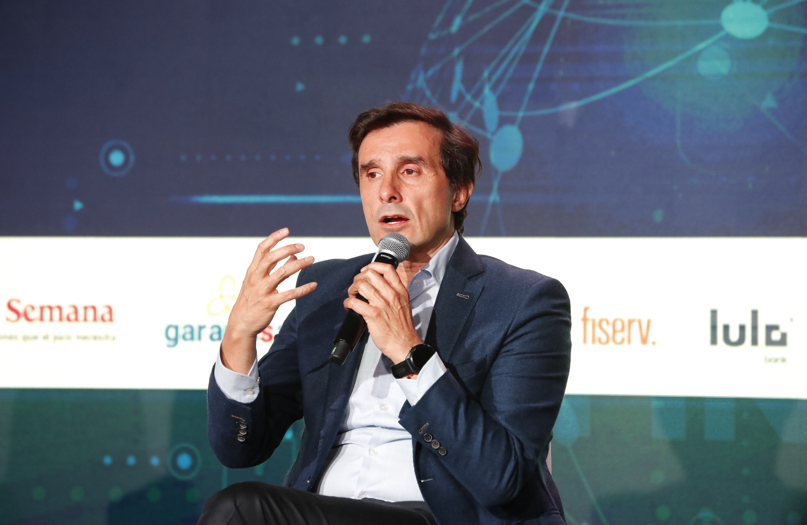 “Pasamos de un modelo reactivo, protector y pasivo a uno proactivo para fomentar la competencia y mejorar la economía”, aseguró José Miguel De La Calle, Director del Departamento de derecho público y competencia de la firma Garrigues frente a los efectos positivos del open banking.