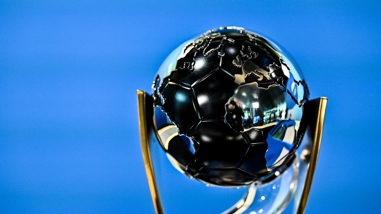 En detalle, el trofeo del Mundial Sub-20 de Argentina