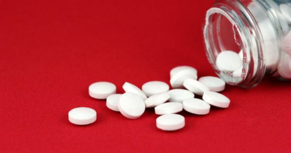 En cuanto a su pastilla anticovid, un tratamiento comercializado bajo el nombre Paxlovid autorizado a fines de diciembre en Estados Unidos, Pfizer ya vendió el equivalente a 72 millones de dólares en 2021 y espera producir 120 millones de dosis a lo largo del presente año. 